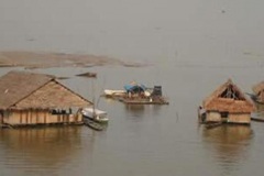 casas-flotantes-orillas-de-moronacocha